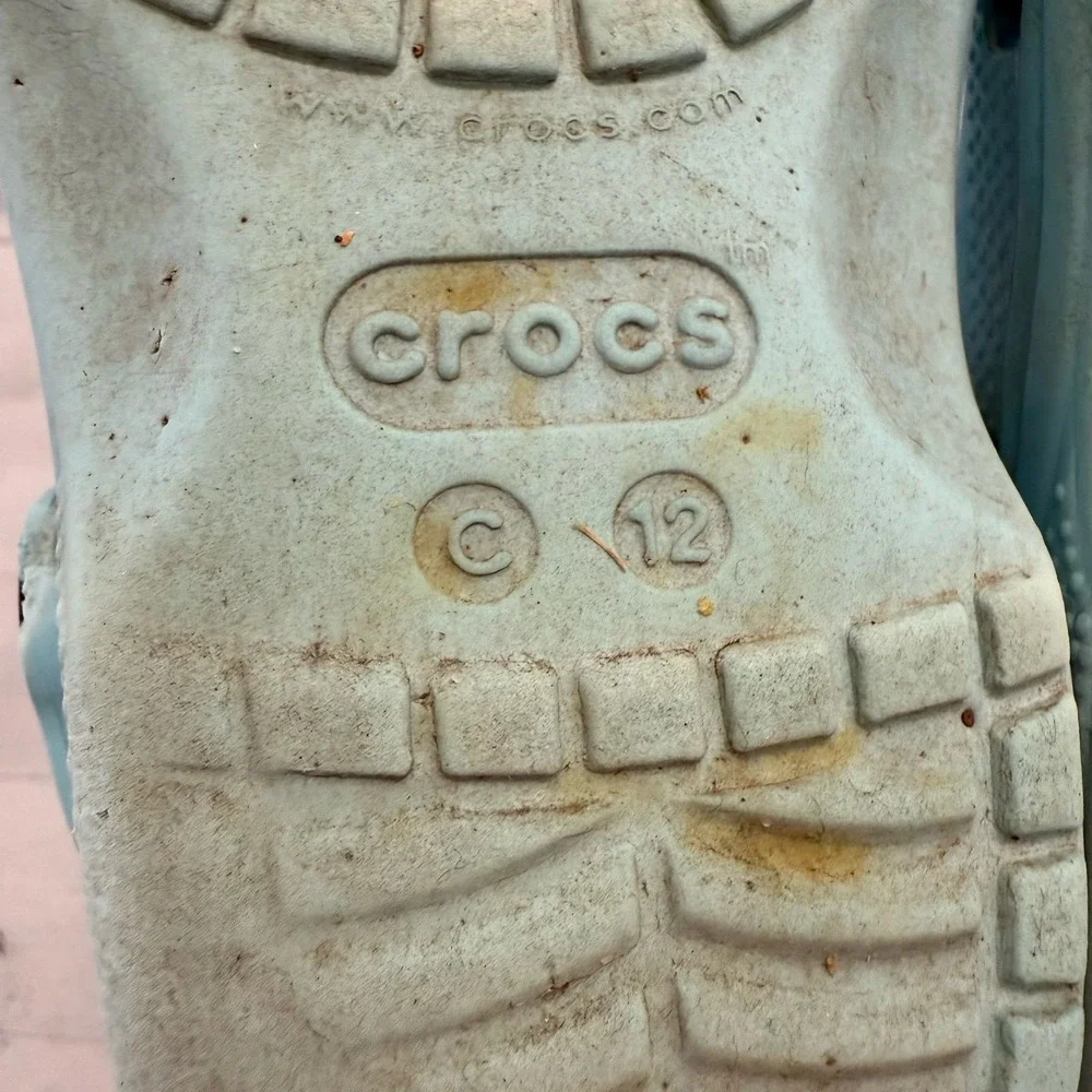 Crocs classic slip‎ on clogs light blue child size 12
